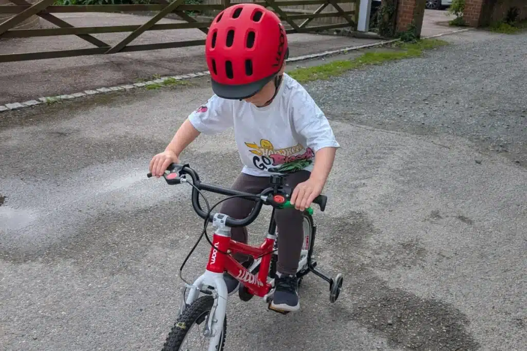 5 Ways to Cut Screen Time (Without the Tantrums): A Lagos Parent’s Guide 3 woom go 2 bike child riding